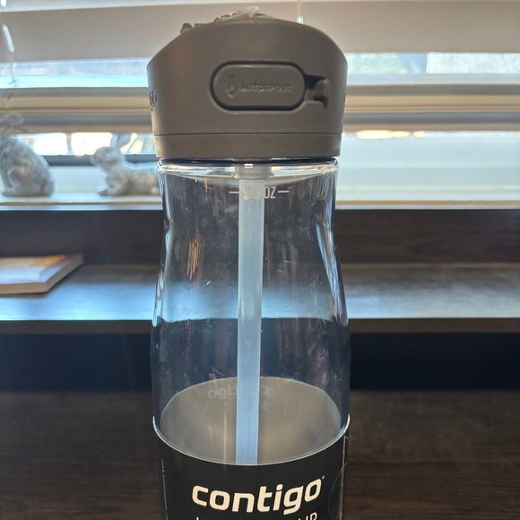 40OZ GREY CONTIGO WATER BOTTLE - Picture 1 of 3